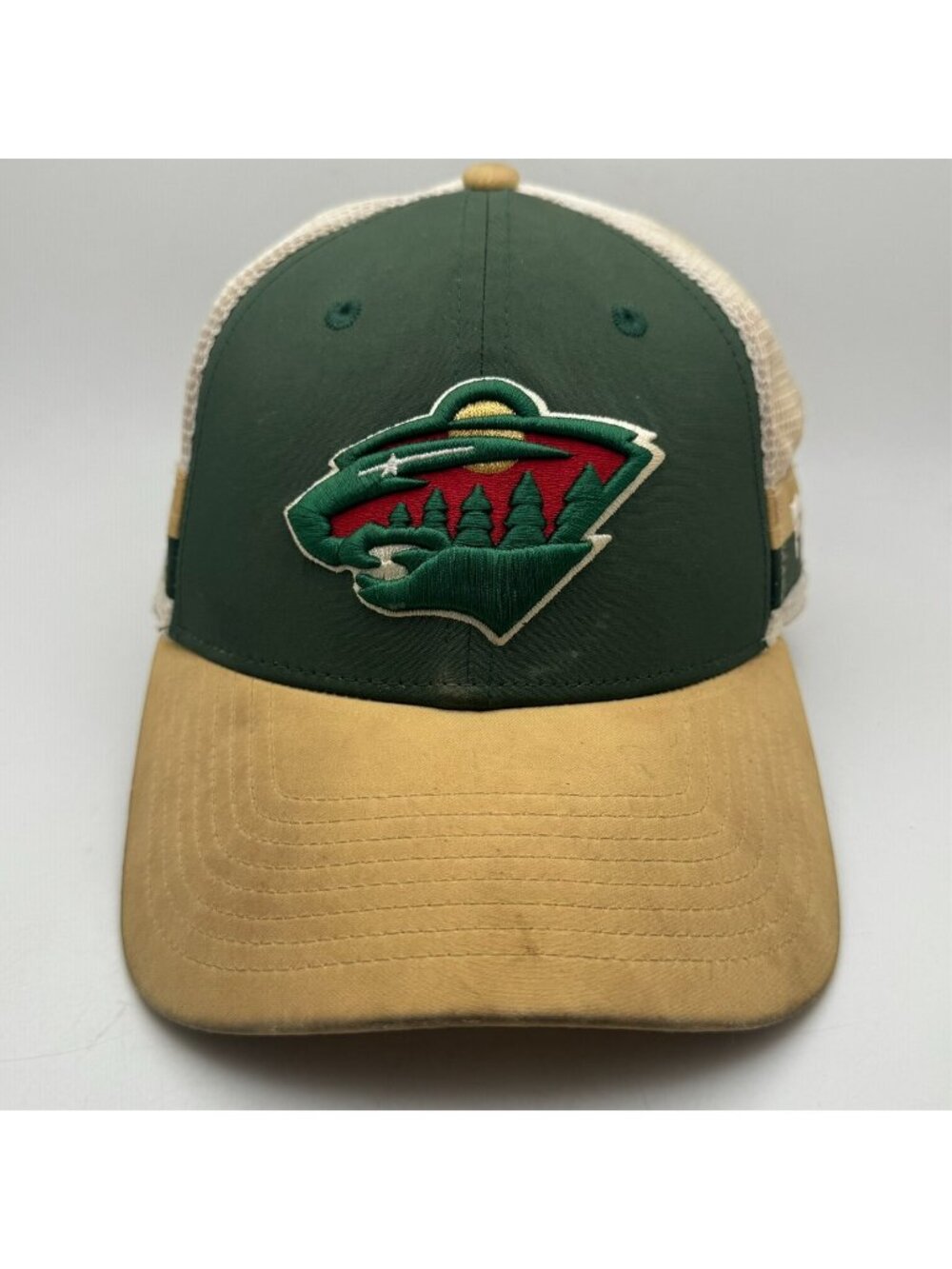 Minnesota Wild Trucker Hat Cap Fanatics Green Tan White Mesh Snapback NHL